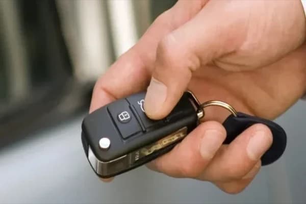 Autosleutel bijmaken en programmeren in Utrecht en heel Nederland - klaar terwijl u wacht op locatie